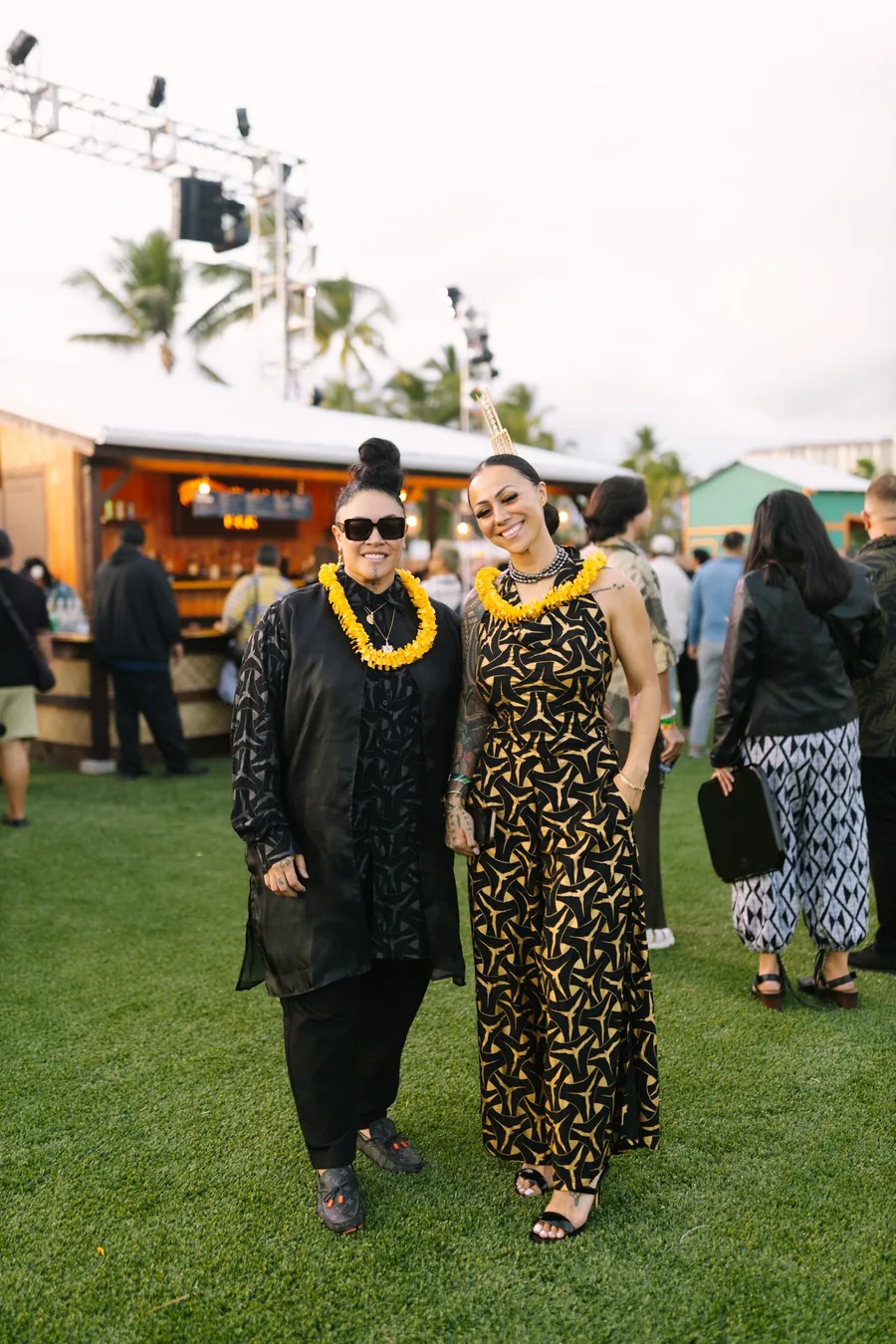 Tiana Liufau & Kayla Faʻamaligi