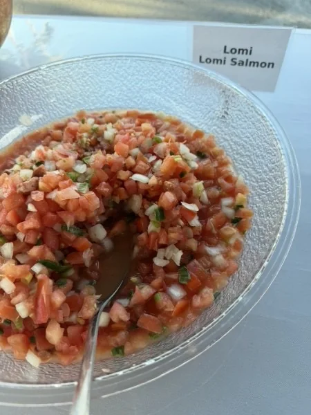 Lomi lomi salmon